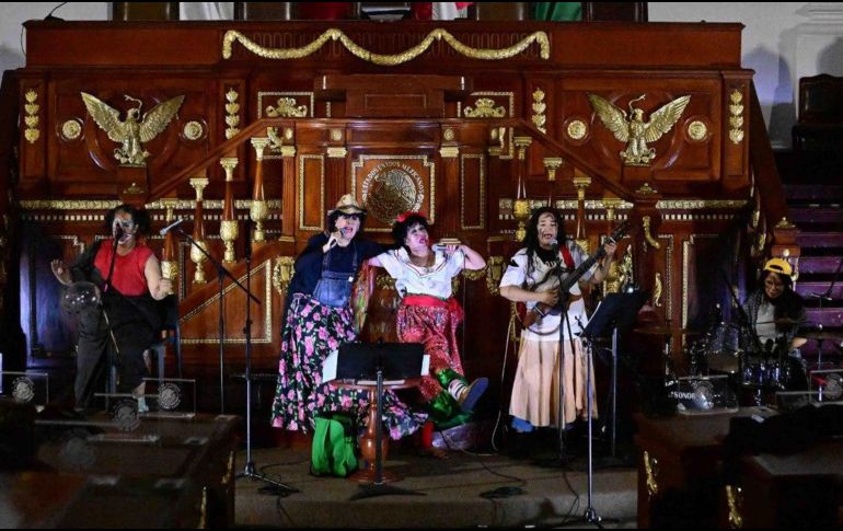 Por su parte, la legisladora morenista precisó que el Congreso local es la 