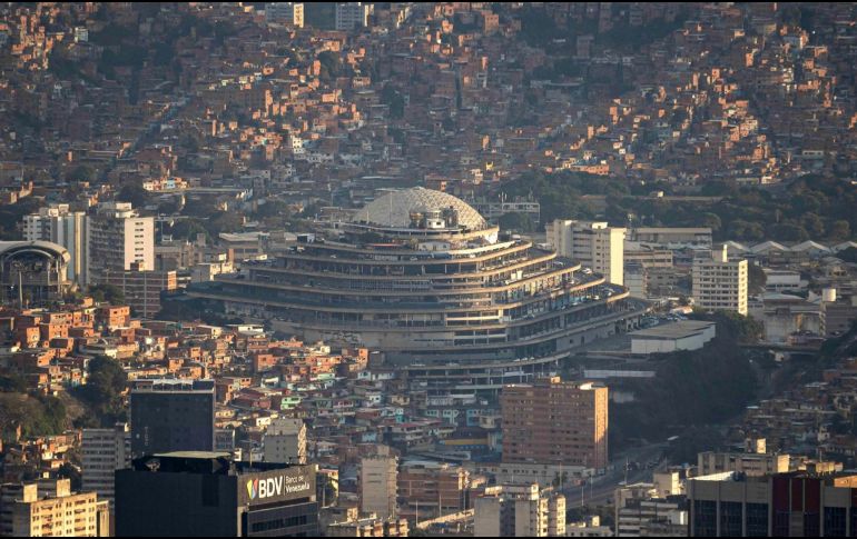 El Helicoide con su construcción futurista en forma de hélice que podría ser resignificado como espacio. EFE / Ronald Peña R