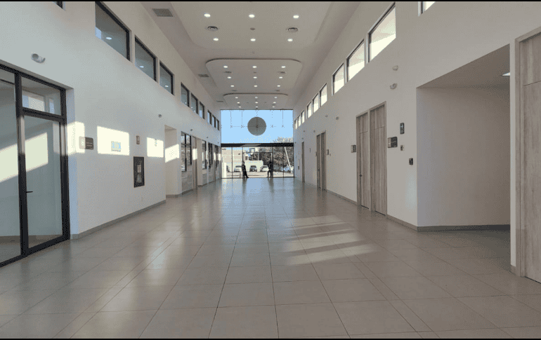 A la inauguración de la unidad médica asistieron vecinos, funcionarios municipales y estatales. EL INFORMADOR/J. Velazco