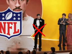 Mientras la Academia celebraba la diversidad cultural y la expansión del mercado latino, el artista recordó que detrás del éxito global persisten realidades sociales complejas.  EFE / C. Torres