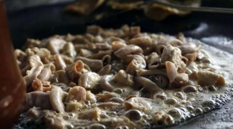 Los tacos de tripa, uno de los platillos más tradicionales de la comida mexicana, tienen una gran popularidad, tanto en las calles de las ciudades como en los hogares. EL INFORMADOR / ARCHIVO