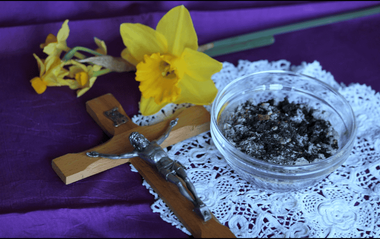 Este rito recuerda la fragilidad de la condición humana y plantea la necesidad de replantear el rumbo de la vida. PIXABAY