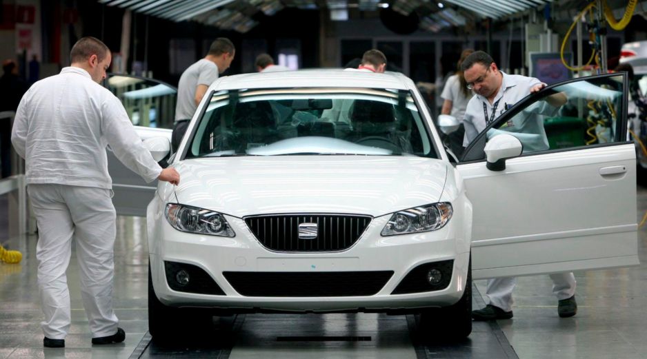 Profeco difundió el aviso de la armadora por fallas detectadas en 356 vehículos. EFE/Andreu Dalmau