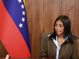 En un mes, Rodríguez ha dejado patente su capacidad de dialogar con EU, de impulsar una reforma al sector petrolero; de asumir como la primera comandante en jefe de una fuerza armada. EFE / ARCHIVO