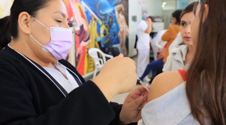 La alcaldesa informó que hay suficientes dosis disponibles para la población, con la capacidad de aplicar hasta 500 vacunas diarias. CORTESÍA