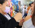 La alcaldesa informó que hay suficientes dosis disponibles para la población, con la capacidad de aplicar hasta 500 vacunas diarias. CORTESÍA