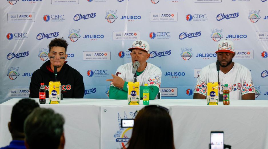 Carlos Sepúlveda, Lorenzo Bundy y Estevan Florial en la conferencia de prensa posterior al juego. CORTESÍA/Charros de Jalisco