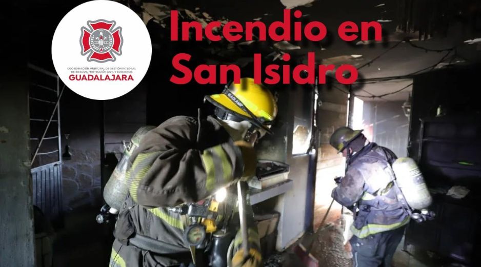 El fuego fue extinguido con agua a presión, sin embargo, alcanzó a consumir varios objetos del lugar y desgastar techos y paredes. ESPECIAL / FACEBOOK Protección Civil y Bomberos Guadalajara