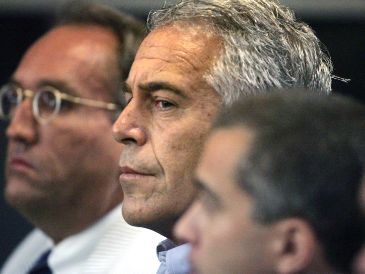 Epstein se suicidó, aparentemente, en 2019 mientras esperaba su juicio por cargos federales de tráfico sexual. AP/ARCHIVO