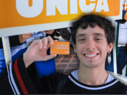 Cuando el aumento a la tarifa del transporte público entre en vigor, los estudiantes que cuenten con la Tarjeta Única Al Estilo Jalisco podrán pagar 5 pesos. EL INFORMADOR/ARCHIVO ESPECIAL/Gobierno de Jalisco