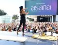 Clase masiva de Xuan Lan en la inauguración de Asana Yoga Experience 2026