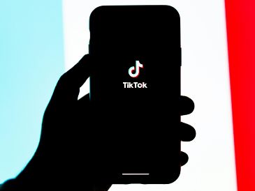 El Ejecutivo comunitario considera que TikTok está violando la ley de servicios digitales de la Unión Europea y le ha pedido que modifique el diseño de la plataforma. Unsplash