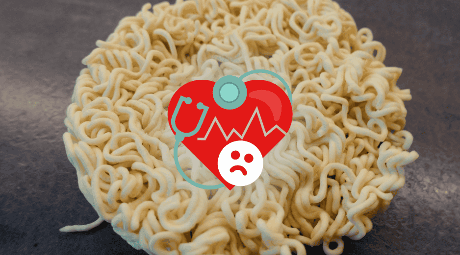 Muchas sopas instantáneas se comercializan en recipientes de poliestireno, un material que al calentarse puede liberar sustancias químicas como el estireno. PIXABAY/CANVA/ESPECIAL