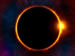 El eclipse solar anular de febrero permitirá ver el llamado “Anillo de Fuego”, un fenómeno que ocurre cuando la Luna no cubre por completo al Sol. CANVA