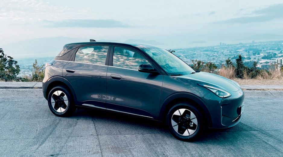 El Geely EX2 llega a México con precio agresivo, buen espacio interior y argumentos suficientes para poner en aprietos al BYD Dolphin Mini. CORTESÍA