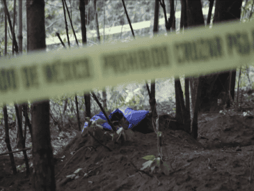 De acuerdo con la integrante del colectivo Por las Voces sin Justicia, Alejandra Martínez, la FGR aún no especifica el número ni las identidades de los cuerpos encontrados en las fosas. SUN/ ARCHIVO