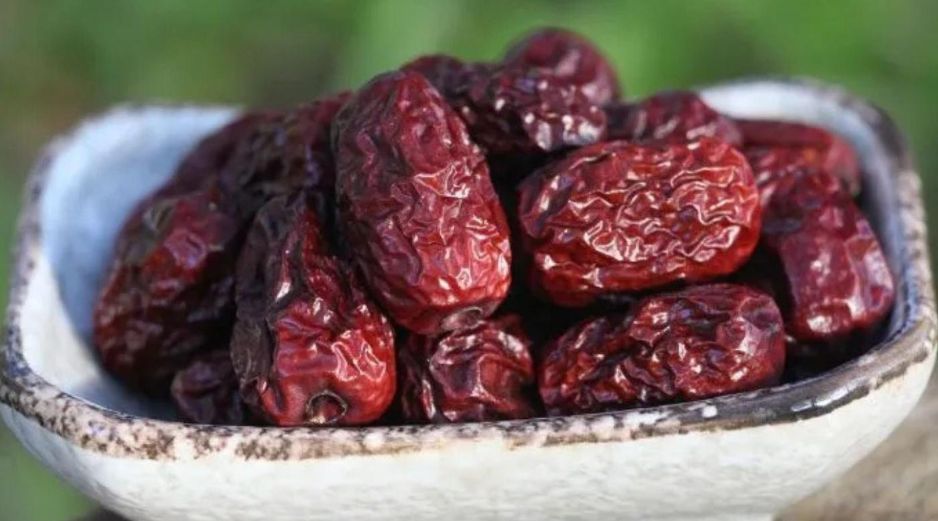 Se trata de los dátiles, originarios de Medio Oriente y el norte de África, que se destacan por su alto contenido de fibra e hidratos de carbono, según un informe del Ministerio de Agricultura, Pesca y Alimentación de España. Pixabay