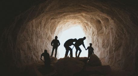 La compañía minera Vizsla Silver, señaló que mantiene comunicación con las familias y que su prioridad sigue siendo la recuperación de los colaboradores. Unsplash