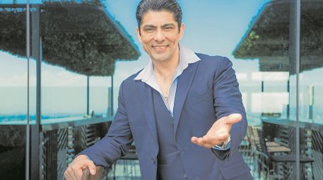 El cantante compartió con esta casa editorial que trabaja en la grabación de canciones de los años setenta y en un álbum inédito. EL INFORMADOR/ A. Navarro