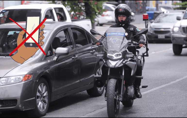 Este es el monto a pagar por usar el celular mientras conduces. EL INFORMADOR / ARCHIVO