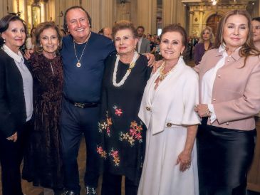 Xóchitl, Patricia, Enrique, Cecilia, Gloria y Gabriela Michel Velasco. GENTE BIEN JALISCO / C. JIMENO