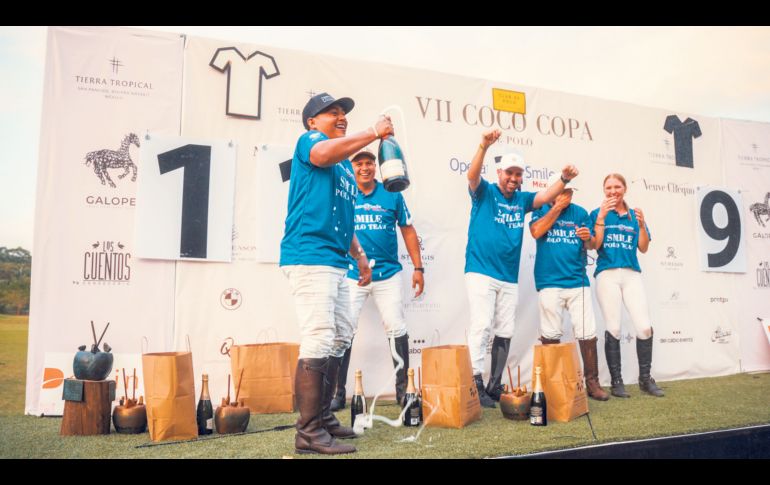 Daniel Nava, Juan Carlos García, Ladislao García, Adrián García y Chantal Gramm. GENTE BIEN JALISCO / VII Coco Copa de Polo en colaboración con Operation Smile México