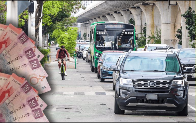 Los conductores y propietarios de vehículos, incluidas las unidades de transporte público, que invadan las ciclovías serán sancionados con una multa. EL INFORMADOR/ARCHIVO