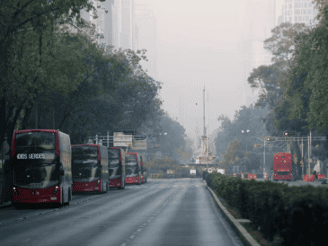 Es importante respetar estas restricciones para contribuir a la reducción de la contaminación y mejorar la calidad del aire en la Zona Metropolitana del Valle de México. SUN / ARCHIVO