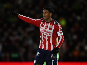 La pérdida del defensa de Chivas en los siguientes encuentros será trascendente si Gabriel Milito no encuentra —a quemarropa— una sustitución efectiva. Imago7 / ARCHIVO