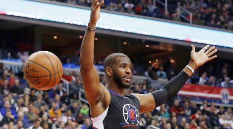 Pese a ser considerado uno de los mejores bases de la historia de la NBA, Chris Paul nunca ha conseguido ganar el campeonato. AP / ARCHIVO