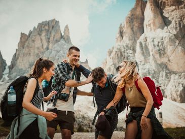 Celebra la amistad en este Día de San Valentín. ESPECIAL/FOTO DE FELIX ROSTIG EN UNSPLASH.