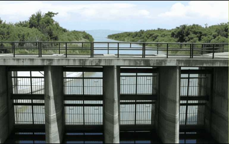 El funcionario ha señalado que el actual acueducto tiene una eficiencia del 75 por ciento, es decir, se pierde el 25% del agua que traslada de Chapala a Guadalajara. EL INFORMADOR/ARCHIVO