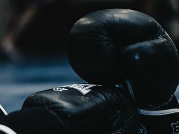 Dos púgiles buscan posicionarse en la antesala de una oportunidad titular dentro de una división altamente competitiva. UNSPLASH.