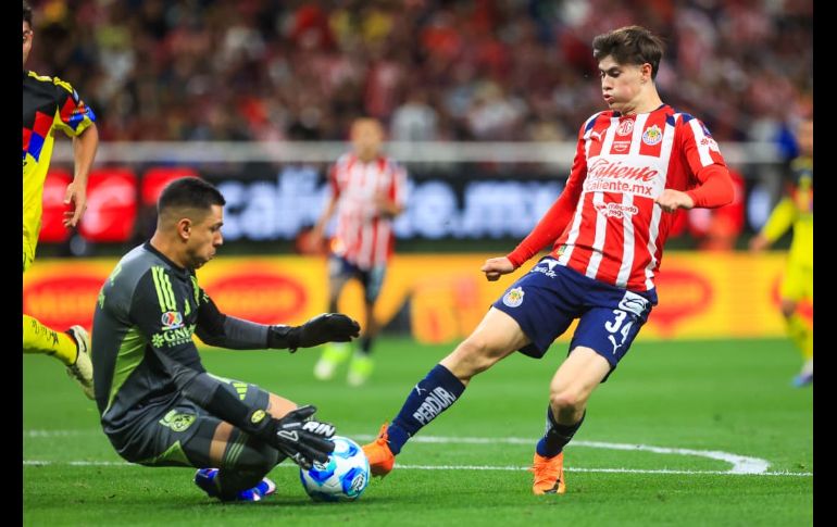 Afición, intensidad y rivalidad al máximo durante el Clásico Nacional entre Chivas y América. EL INFORMADOR/J.ACOSTA