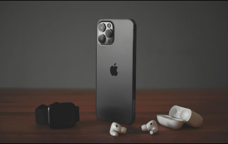 La llegada del iPhone 17e representaría la consolidación de una estrategia de Apple para ofrecer dispositivos con diseño moderno. UNSPLASH / D. BRENDEL