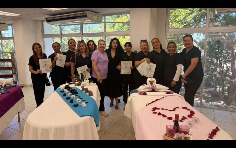 IDEFT y Puerto Mágico fortalecen la capacitación turística en Puerto Vallarta mediante convenios y programas de formación laboral. CORTESÍA.