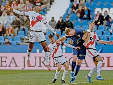Nobel Mendy sentenció el encuentro poniendo el 3-0 al minuto 76. AFP