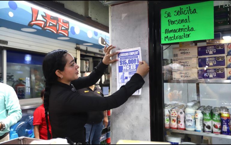 Las autoridades realizaron el recorrido de colocación inicial de los materiales preventivos. CORTESÍA.
