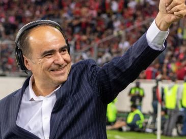 Medrano sorprendió a sus seguidores al compartir una fotografía del recuerdo junto a Bermúdez. INSTAGRAM / davidmedranofelix