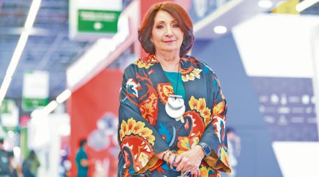 La directora general de la FIL Guadalajara será reconocida por su trayectoria en la promoción del libro y la cultura. CORTESÍA