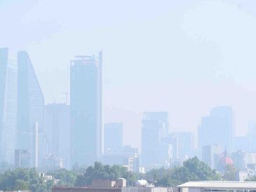 Los pronósticos meteorológicos anticipan que la calidad del aire hoy en la Ciudad de México seguirá siendo mala. SUN/S. Cadena
