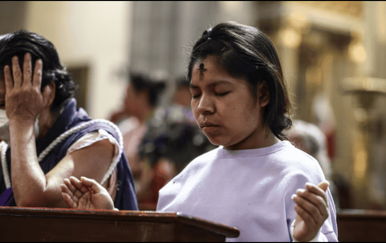 ¿Se puede recibir la ceniza fuera de la iglesia durante el Miércoles de Ceniza? SUN / ARCHIVO