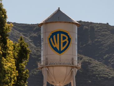 Warner Bros. Discovery mantiene firme su apuesta estratégica por la fusión con Netflix, al tiempo que analiza la presión creciente de Paramount Skydance, que busca hacerse con el control del conglomerado. AP / ARCHIVO