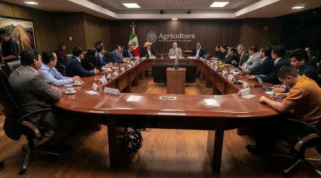 SADER y la industria láctea acuerdan plan para asegurar compra y abasto nacional de leche. CORTESÍA