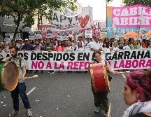 El debate por la reforma laboral ocurre en momentos en que crece la frustración por la desigual recuperación económica bajo el gobierno del mandatario argentino. AP/R. Abd
