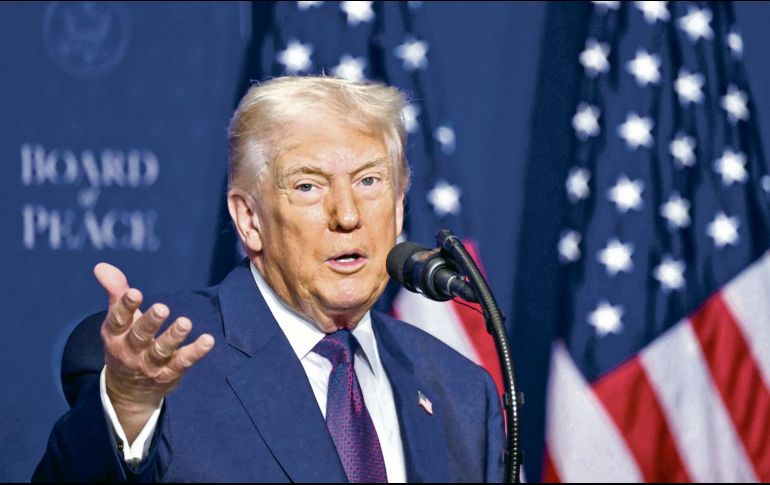 El presidente presumió las primeras acciones de la Junta de la Paz. EFE