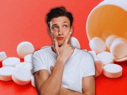 El ácido acetilsalicílico es el antiinflamatorio y analgésico más prescrito, pero tiene algunos efectos. ESPECIAL / CANVA