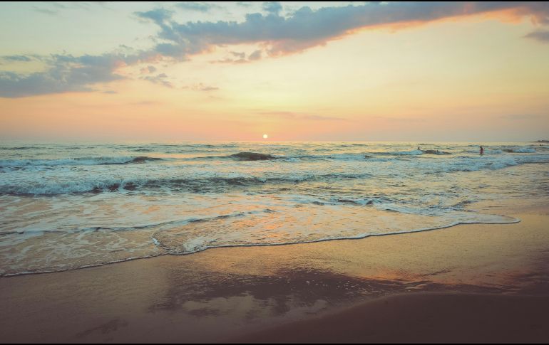 Si buscas una playa cerca de la CDMX con naturaleza, historia y una alberca natural digna de postal, Tuxpan es la respuesta. UNSPLASH