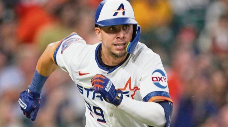 Urías llega a San Luis tras pasar por los Orioles y los Astros. AP
