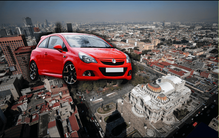 La Comisión Ambiental de la Megalópolis (CAMe) determina si se activa una contingencia ambiental, lo que conlleva la aplicación del Doble Hoy No Circula. EFE/I. Esquivel ESPECIAL/Canva